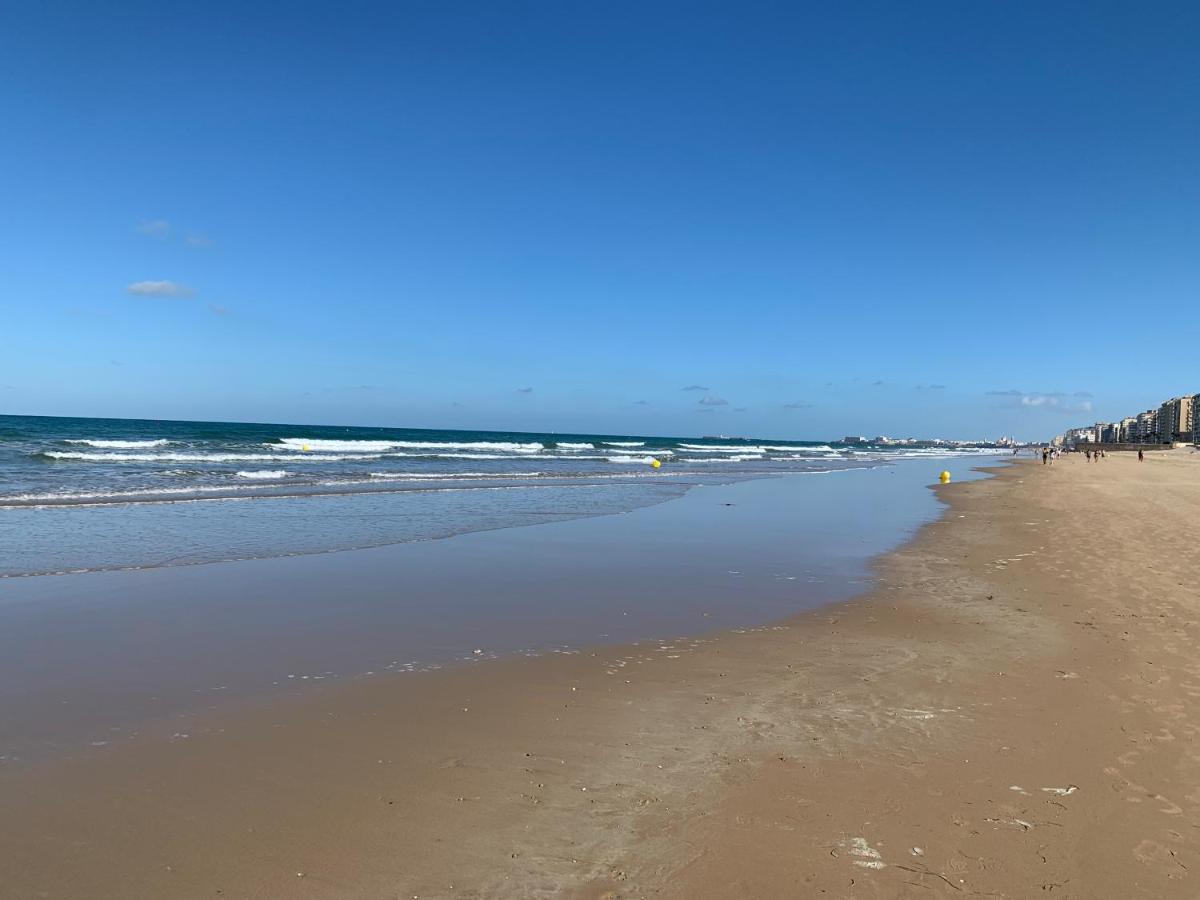 San Lorenzo Apartamentos Y Suites Cádiz Kültér fotó